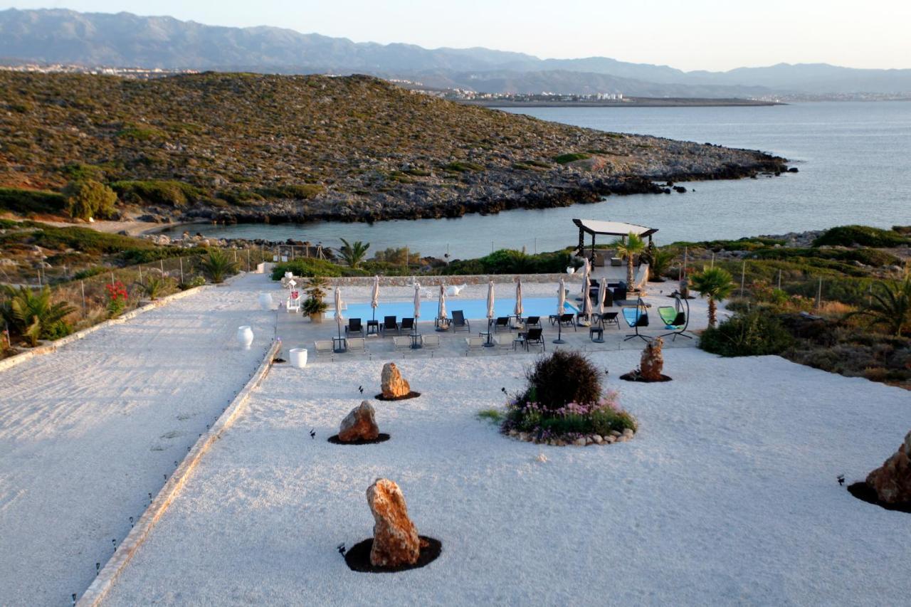 Tersanas Beach Lodges ภายนอก รูปภาพ